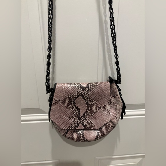 Rag & Bone
Snakeskin Minaudière - Picture 4 of 11